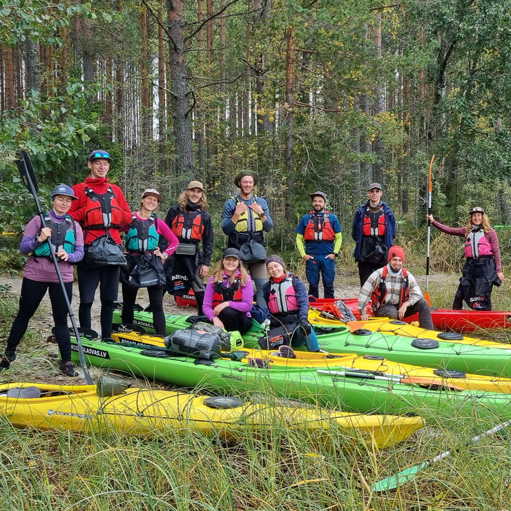 Mini kayak ekspedīcija - 5 ezeri, 3 upes, jūra un krosiņš viss vienā dienā!