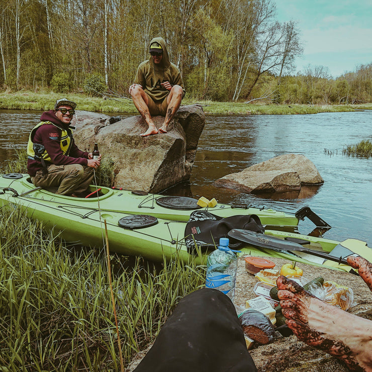 Mini kayak ekspedīcija - 5 ezeri, 3 upes, jūra un krosiņš viss vienā dienā!