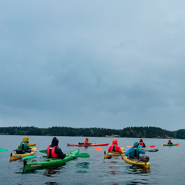 Mini kayak ekspedīcija - 5 ezeri, 3 upes, jūra un krosiņš viss vienā dienā!