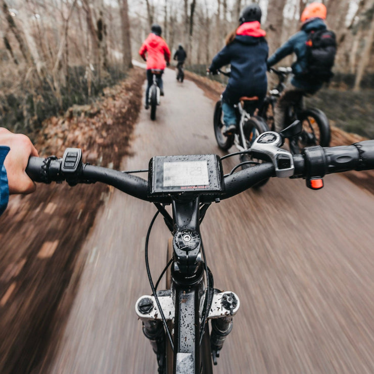 Grupa pilna. Velo brauciens ar velo entuziasti Ingu